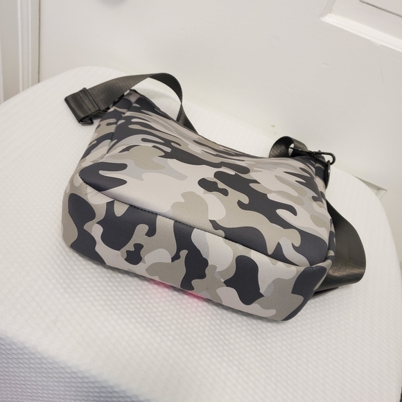 Haute Shore "Blake Showoff" Gray Camo Print Neoprene Crossbody - Picture 6 of 11